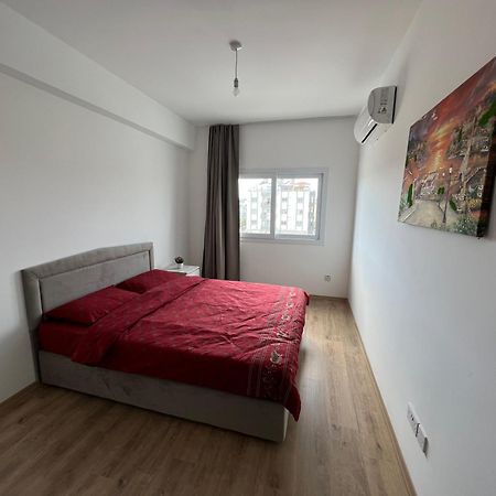 Tetris Apartment Spacious Comfortable Nicosia Habitación foto