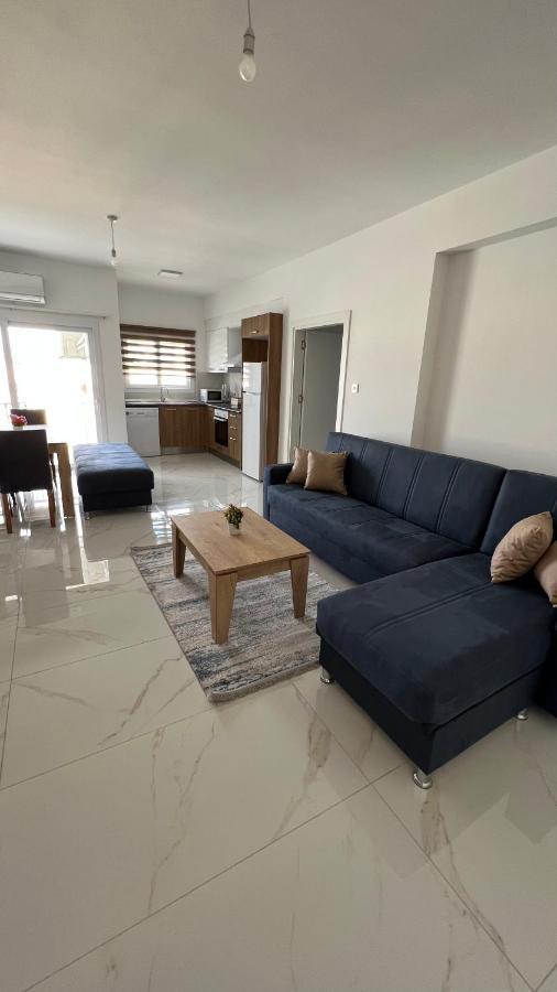 Tetris Apartment Spacious Comfortable Nicosia Habitación foto