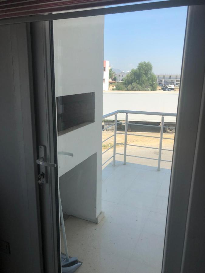 Tetris Apartment Spacious Comfortable Nicosia Exterior foto