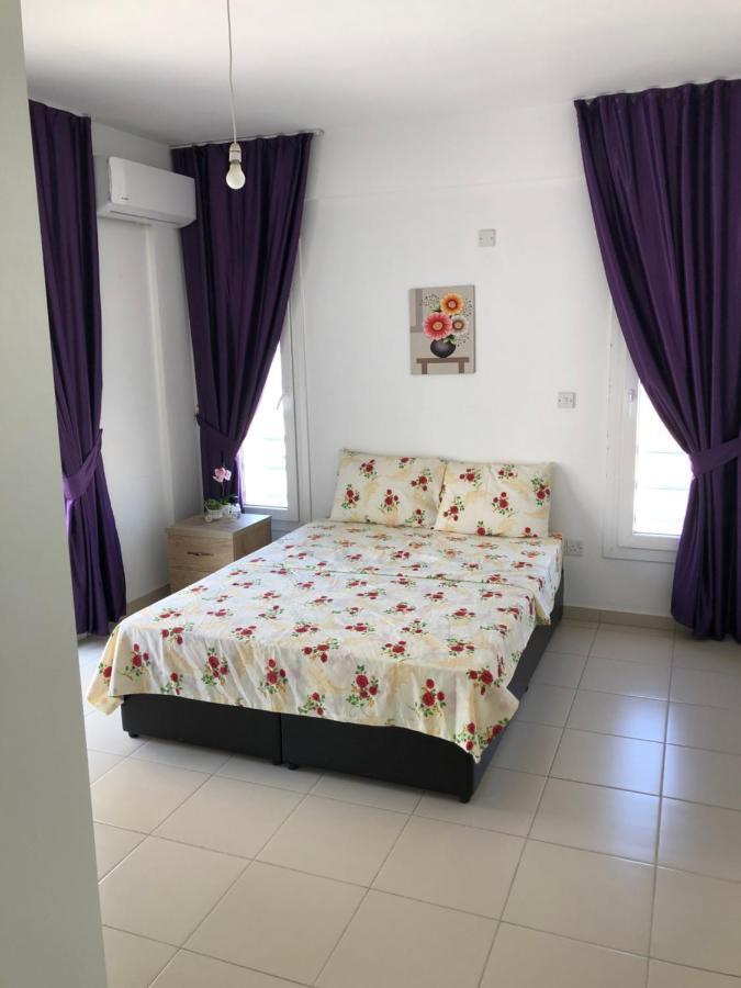 Tetris Apartment Spacious Comfortable Nicosia Exterior foto